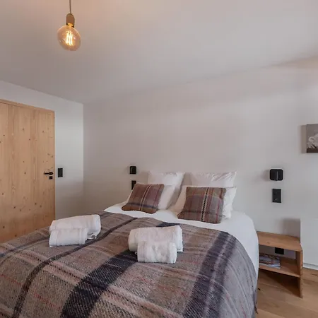 Neuf 3 Chambres, Proche Pistes, Parking Inclus - Fr-1-570-58 * Praranger